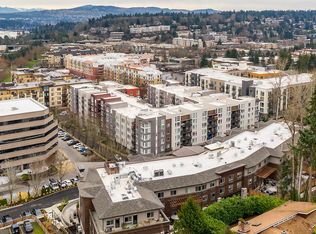 2441 76th Ave SE #320, Mercer Island, WA 98040