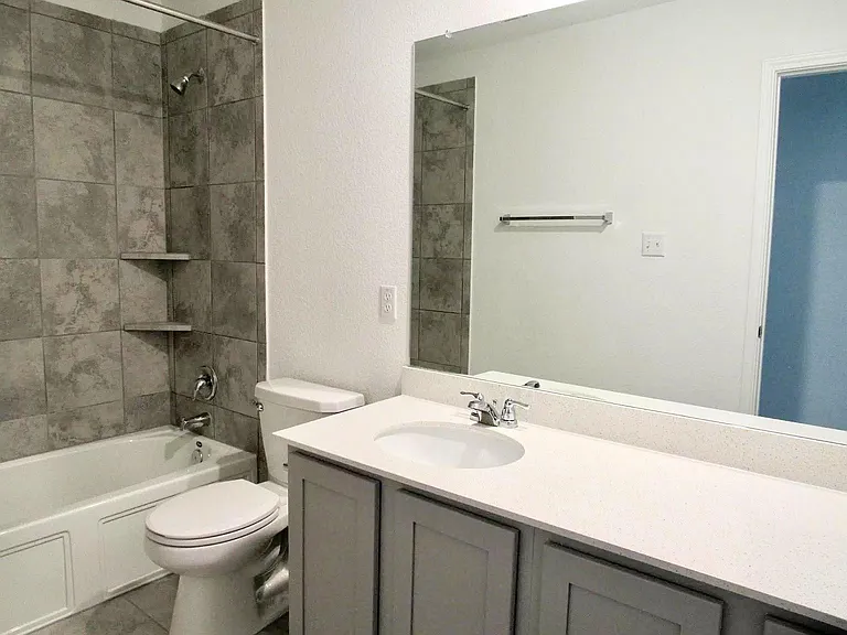 204 Coventry Dr — Photo 22