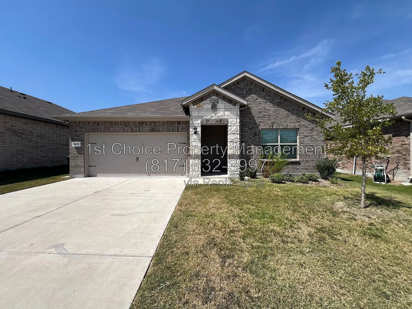 4 bed, 2.0 bath, 1850 sqft, $2,395 — Photo 1