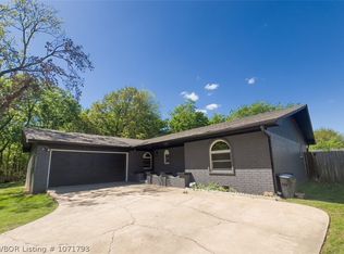 118 Fern Dr, Poteau, OK 74953