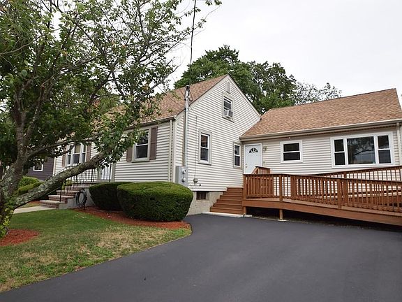 2nd image of 14 Glen Ln
