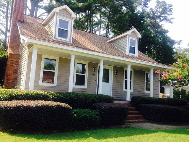 1st image of 209 Holden Dr
