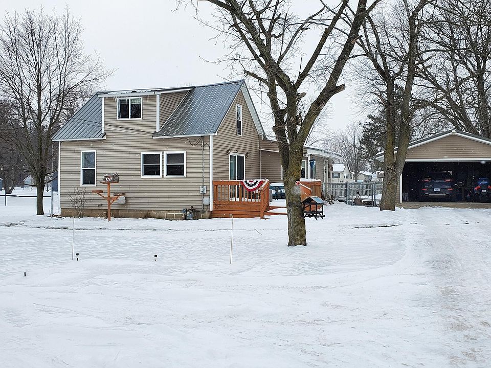 1st image of 1105 W Lake Dr