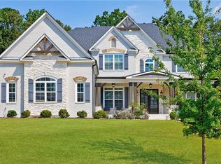 3040 Gray Hawk Ln, Roswell, GA 30076