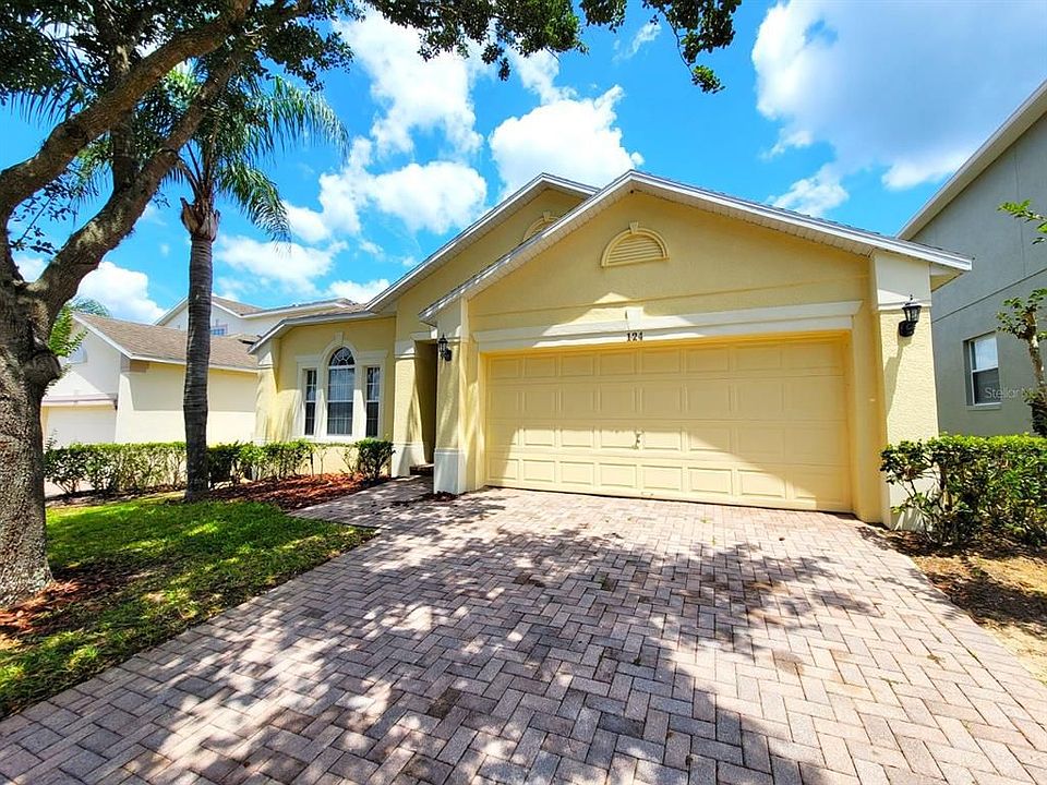 1st image of 124 Lancaster Dr