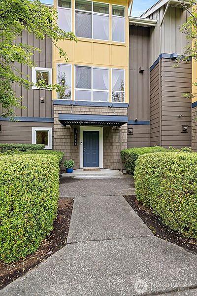 2nd image of 1748 24th Avenue NE
