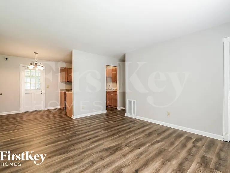 7016 Sun Valley Way — Photo 5