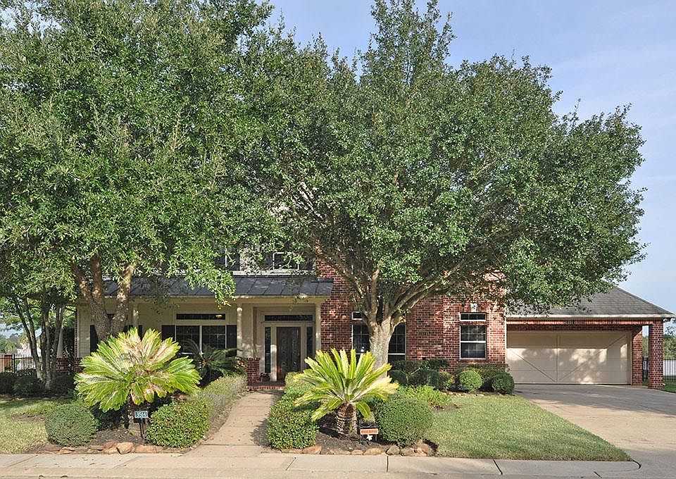 1st image of 3514 Orchard Mews Dr