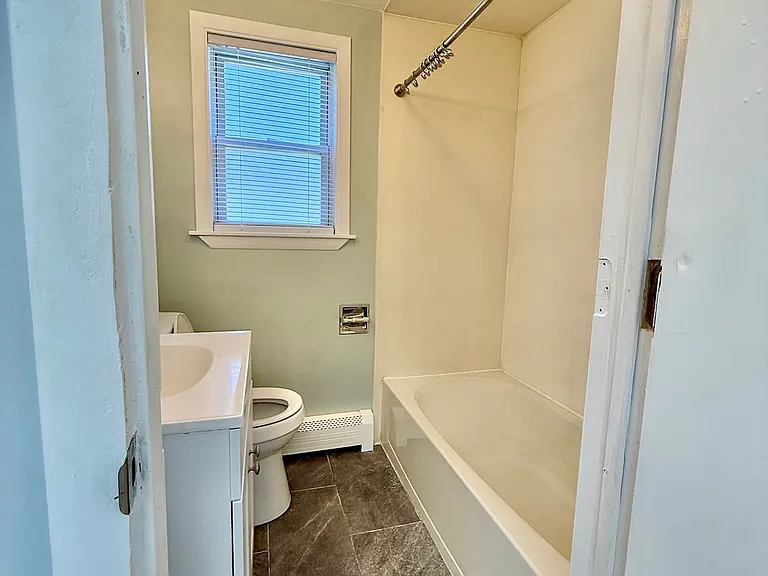 242 Washington Blvd #1/2 — Photo 13