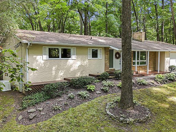2nd image of 10751 Clearport Rd SW