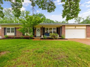 9006 Cordoba Ln, Saint Louis, MO 63126