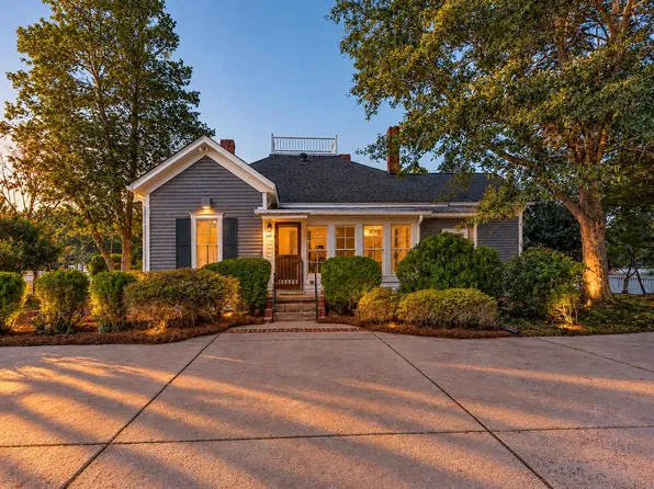 215 E Dixie Hwy, Rutledge, GA 30663