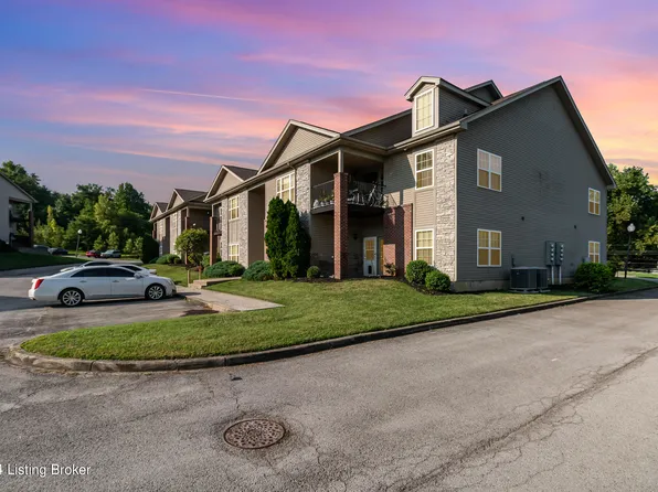 7311 Saint Andrews Woods Cir Unit 201, Louisville, KY 40214