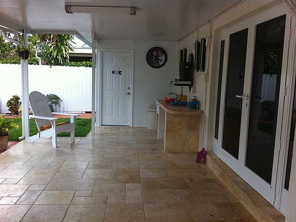 3rd image of 7431 S Waterway Dr
