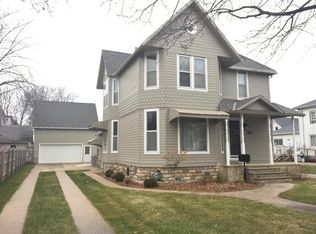 309 N 7th St, Estherville, IA 51334