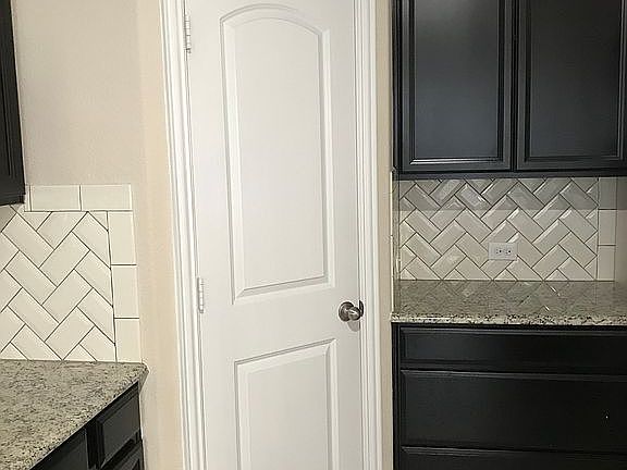 5th image of 2408 Shenfield Dr