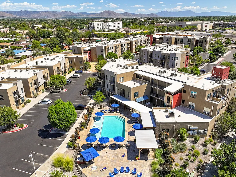 ABQ Uptown Apartments — Photo 2