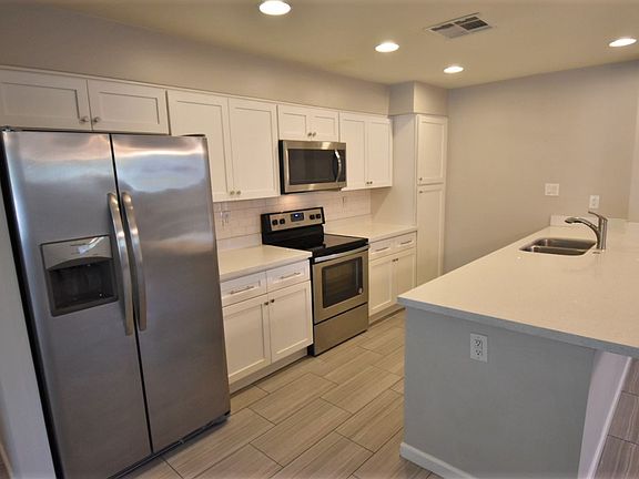 5th image of 33 E Alameda Dr