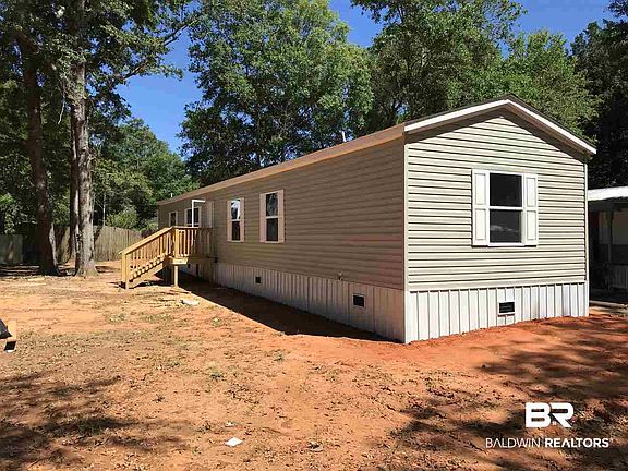 2nd image of 9448 Pinewood Ave