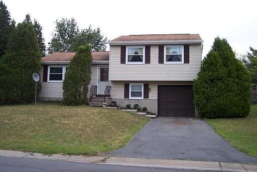1st image of 8206 Lucchesi Dr