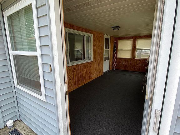 4th image of 321 N Edgehill Ave