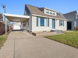 616 E Sarnia St, Winona, MN 55987