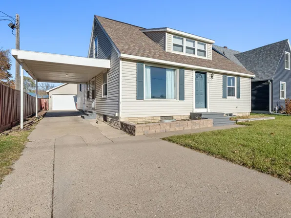 616 E Sarnia St, Winona, MN 55987