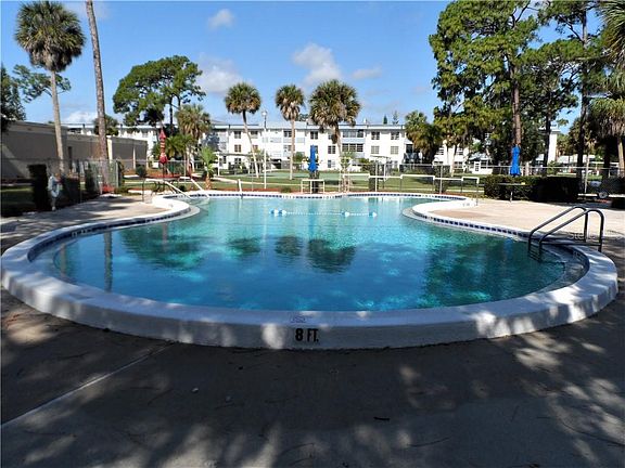 4th image of 21267 Gertrude Ave APT 107