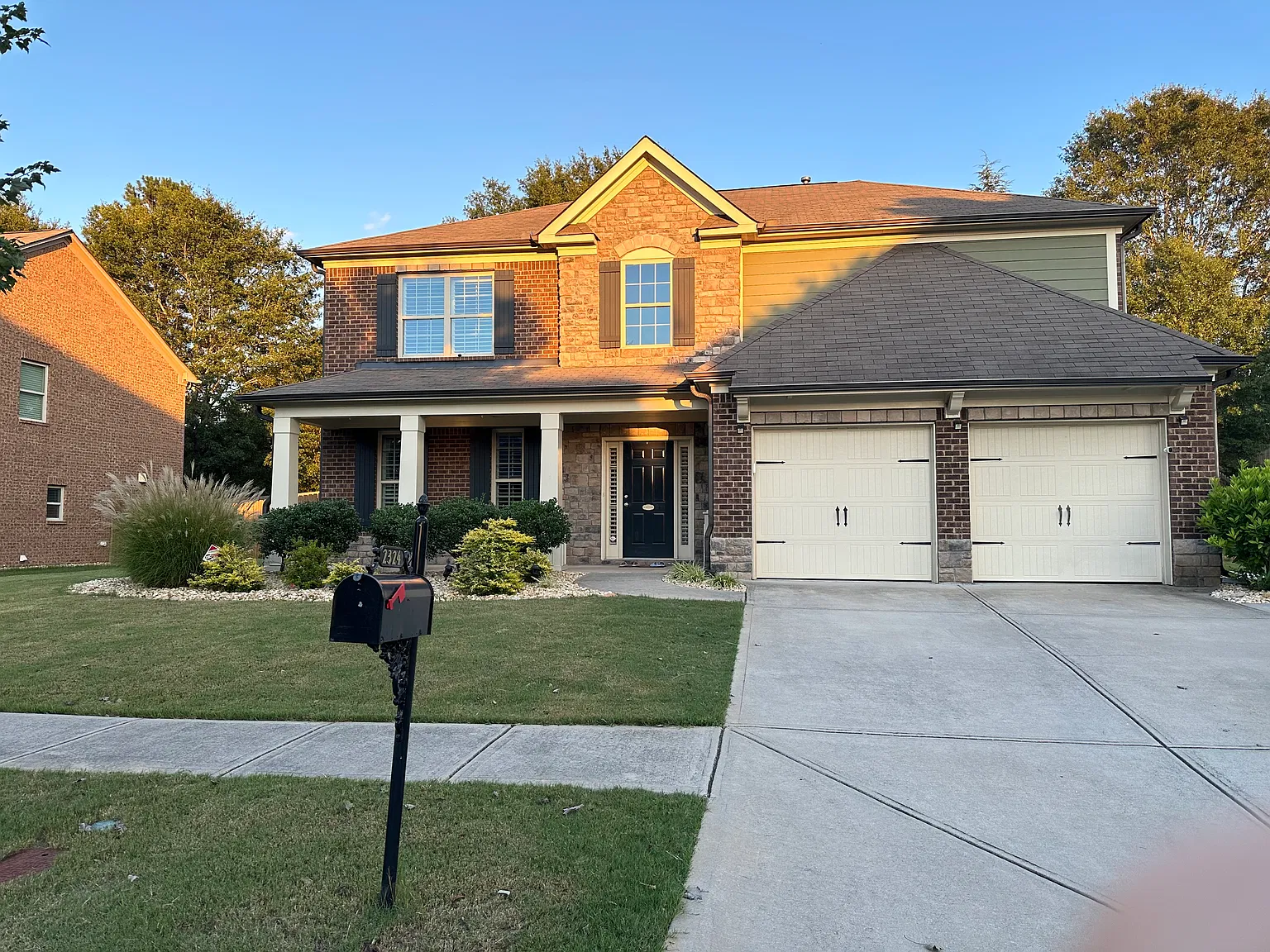 5 bed, 3087 sqft, $3,300 — Photo 1