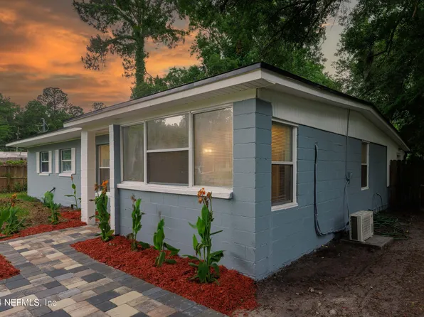 2948 BRACKRIDGE BOULEVARD Boulevard E, Jacksonville, FL 32216