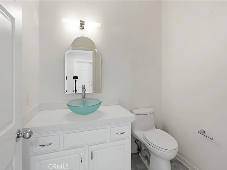 5200 White Oak Ave #36 — Photo 11