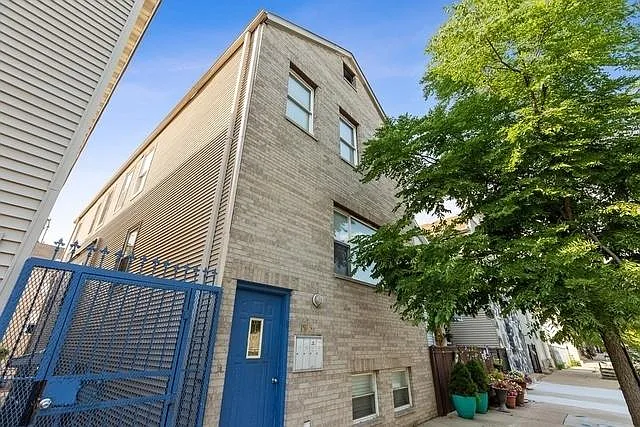 1936 S Carpenter St #2 — Photo 8