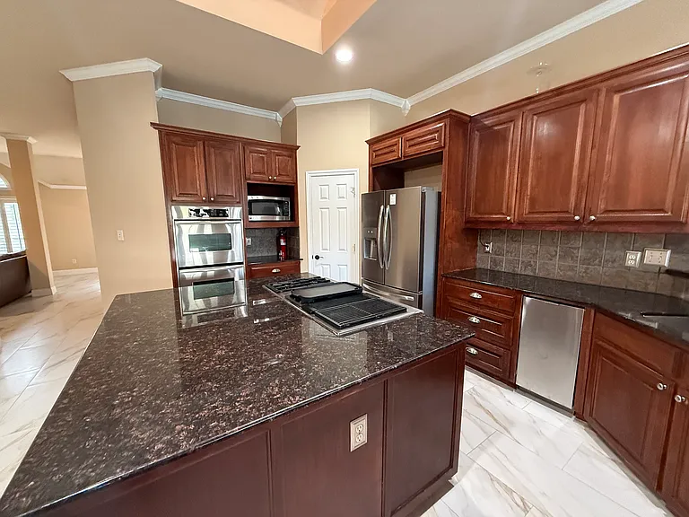 1107 Lyra Ln — Photo 6