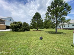 121 Sea Oaks Blvd, Long Beach, MS 39560