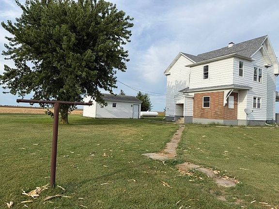 3rd image of 1439 Roby Rd