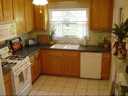 Clean & Airy Kitchen