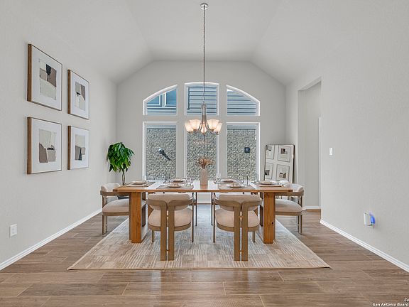 4th image of 2303 Elysian