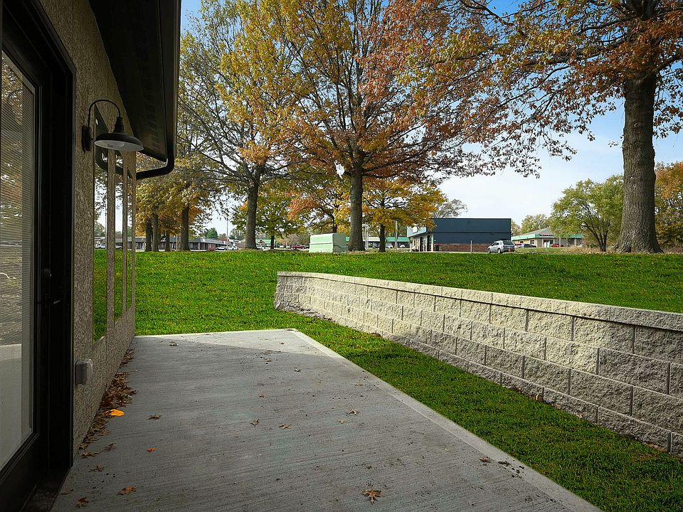 918 Ranoch Ln Raymore MO Zillow