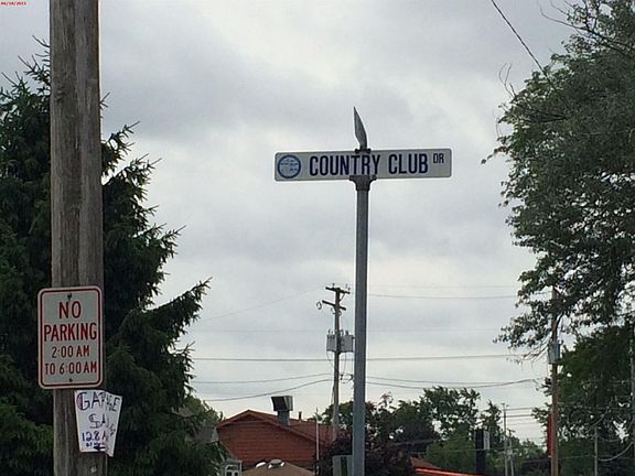 5th image of 400 Country Club Dr