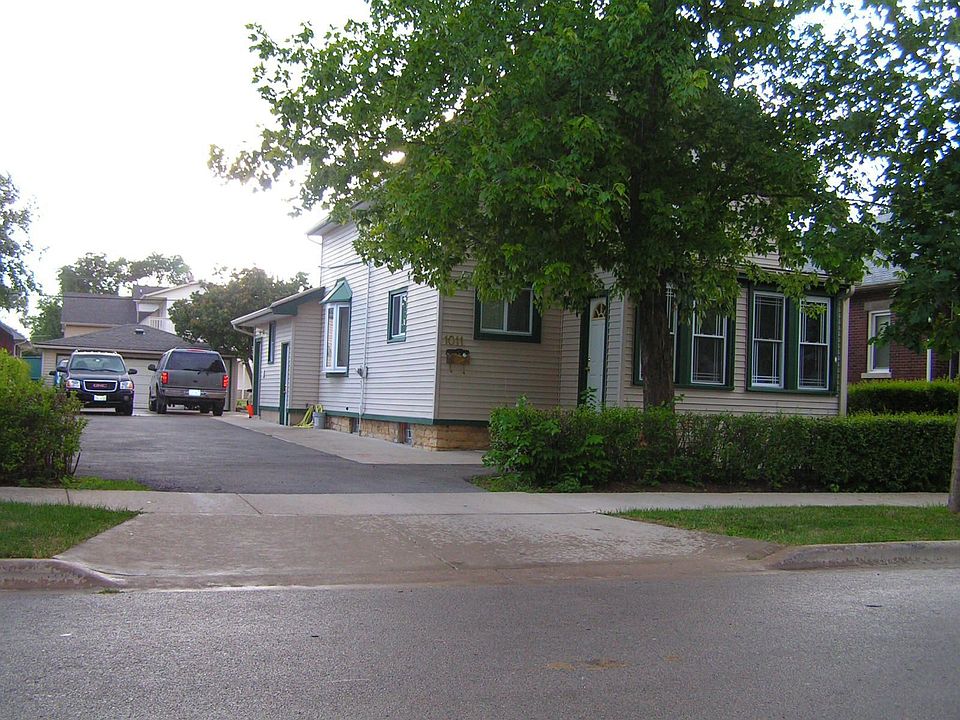 2nd image of 1011 Vine St
