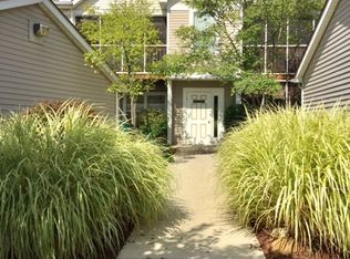 1532 Oakfield Dr, Ann Arbor, MI 48108