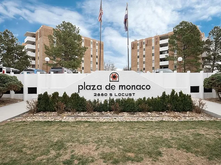 2835 S Monaco Pkwy #1-207 — Photo 24