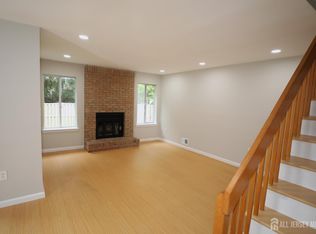 117 Nathan Dr, North Brunswick, NJ 08902