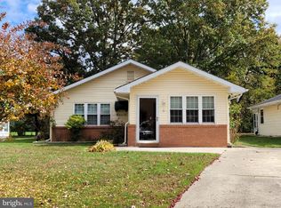 16 Poplar Ave, Hammonton, NJ 08037