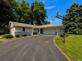 518 S Plateau Trl, Monticello, IN 47960