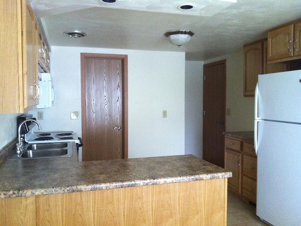 1st image of 11152 White St