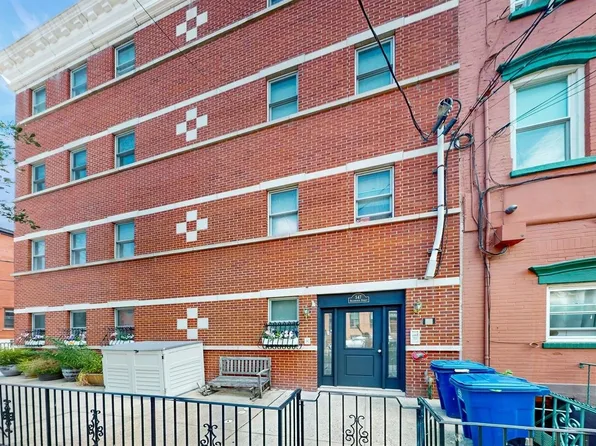 547 Bloomfield Street image 25 of 26