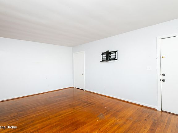 5th image of 2642 Landor Ave Unit 4E