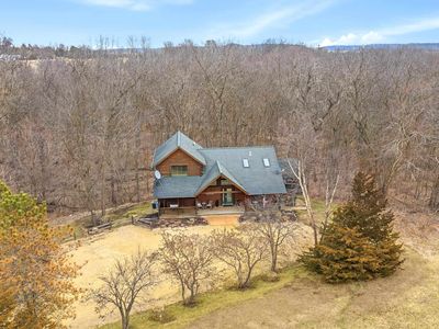 38 Cemetery Ridge Rd, Galena, IL, 61036