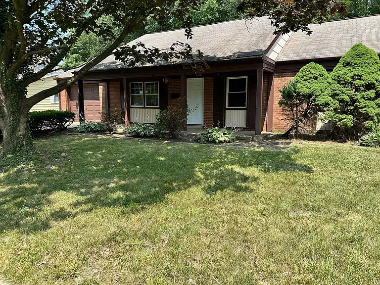 150 Eastbrook Ln — Photo 10